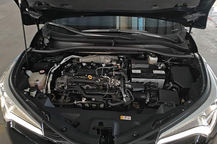 Used Toyota C-HR 2020 2.0L Luxury Edition Engine Bay