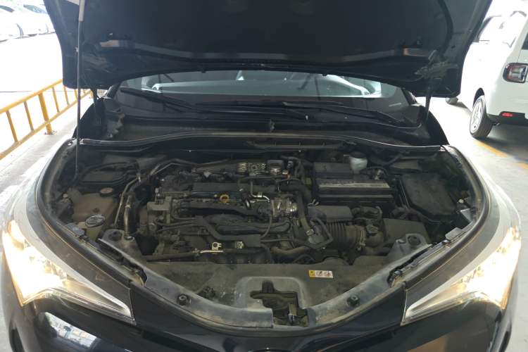 Used Toyota C-HR 2020 2.0L Leading Edition Engine Bay