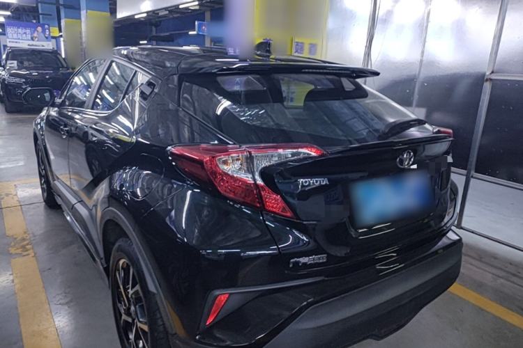 Used Toyota C-HR 2020 2.0L Leading Edition Exterior 2