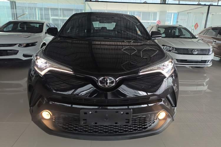 Used Toyota C-HR 2020 2.0L Luxury Edition Front