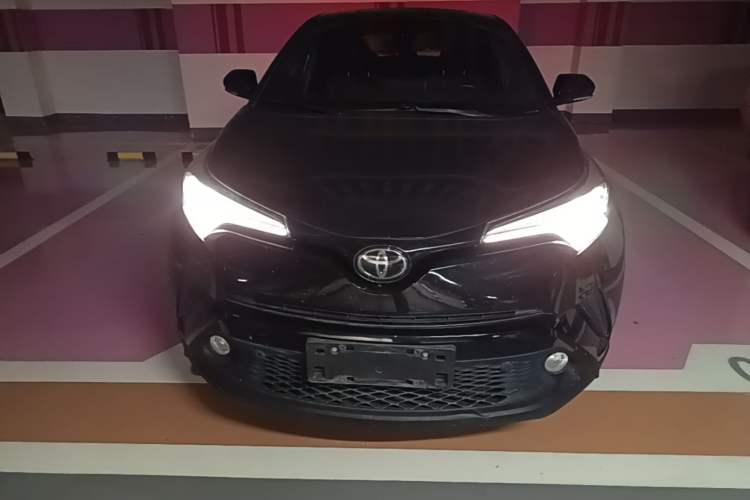 Used Toyota C-HR 2020 2.0L Luxury Edition Front