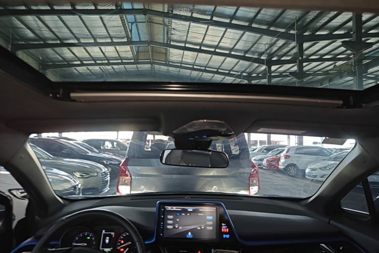 Used Toyota C-HR 2020 2.0L Luxury Edition Headliner