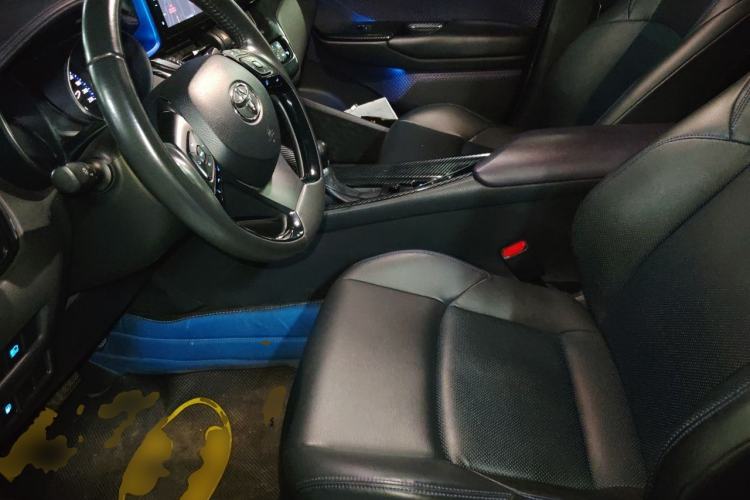 Used Toyota C-HR 2020 2.0L Luxury Edition Left Front Seat