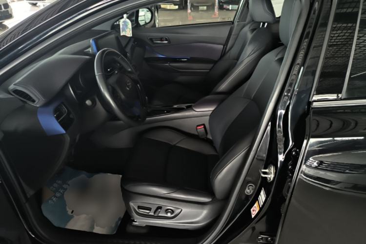 Used Toyota C-HR 2020 2.0L Luxury Edition Left Front Seat
