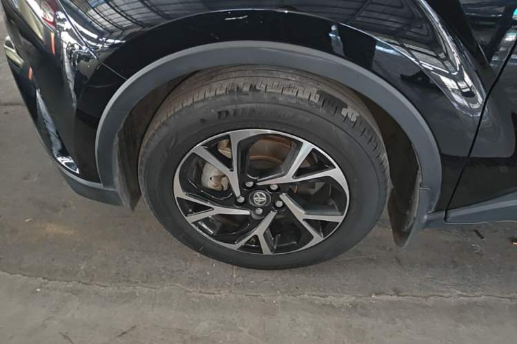 Used Toyota C-HR 2020 2.0L Luxury Edition Left Front Wheel Hub