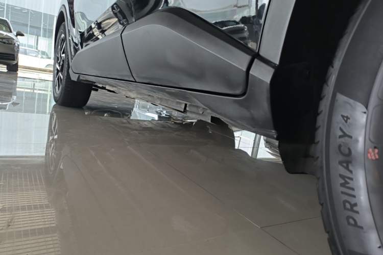 Used Toyota C-HR 2020 2.0L Luxury Edition Left Side Sill