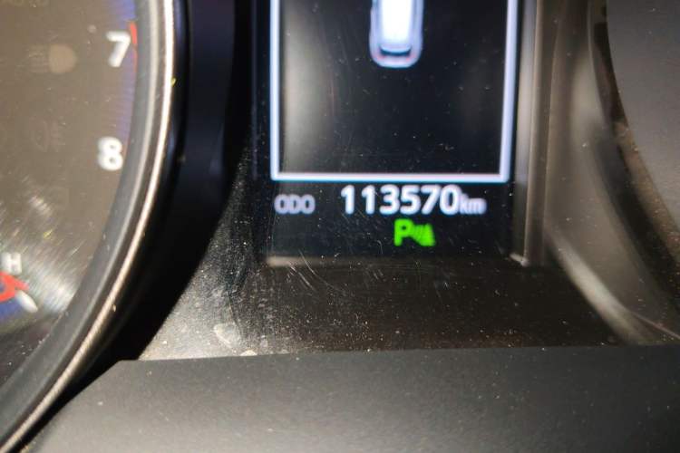 Used Toyota C-HR 2020 2.0L Luxury Edition Odometer Close Up