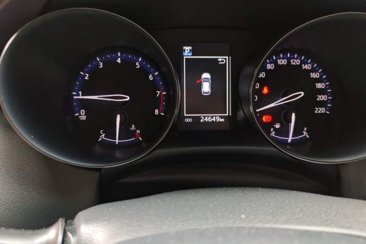 Used Toyota C-HR 2020 2.0L Leading Edition Odometer Close Up