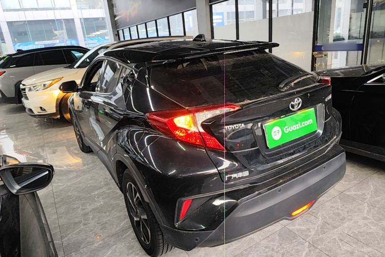 Used Toyota C-HR 2020 2.0L Leading Edition Rear Left 45 Deg