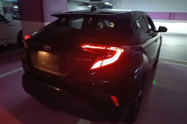 Used Toyota C-HR 2020 2.0L Luxury Edition Rear Right 45 Deg