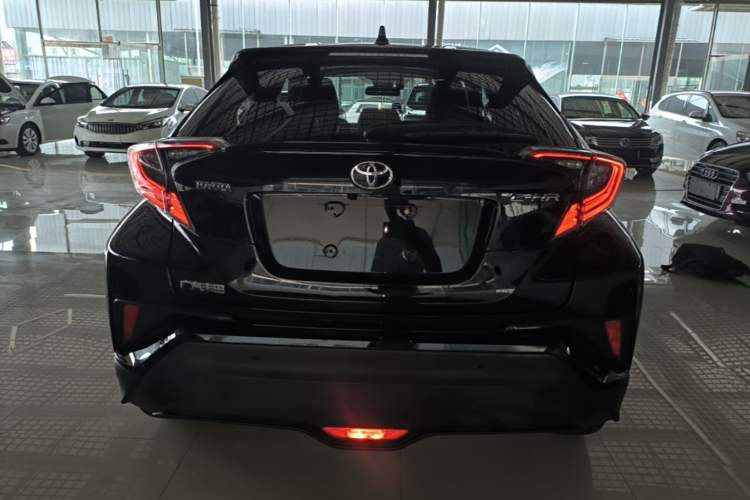 Used Toyota C-HR 2020 2.0L Luxury Edition Rear