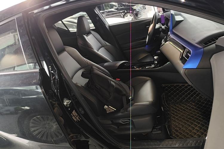 Used Toyota C-HR 2020 2.0L Leading Edition Right Front Seat