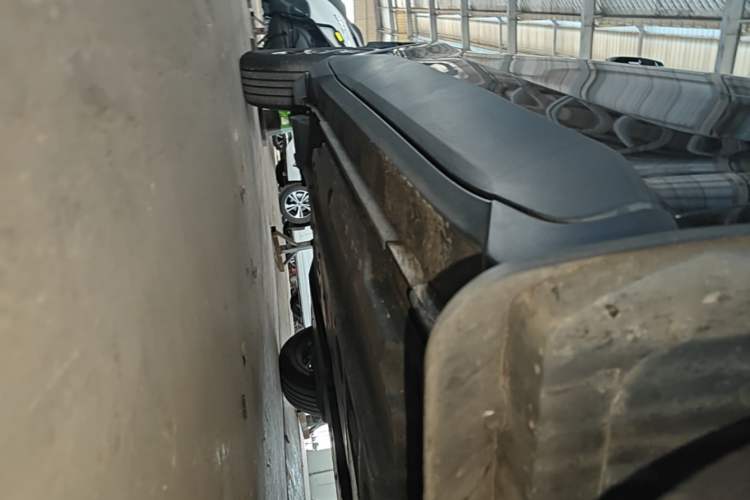 Used Toyota C-HR 2020 2.0L Luxury Edition Right Side Sill