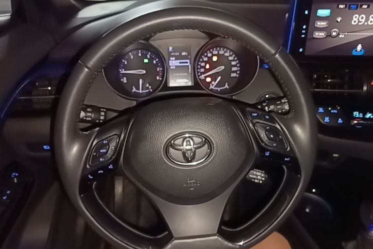 Used Toyota C-HR 2020 2.0L Luxury Edition Steering Wheel