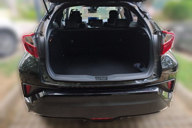 Used Toyota C-HR 2020 2.0L Leading Edition Trunk