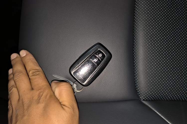 Used Toyota C-HR 2020 2.0L Luxury Edition Vehicle Key