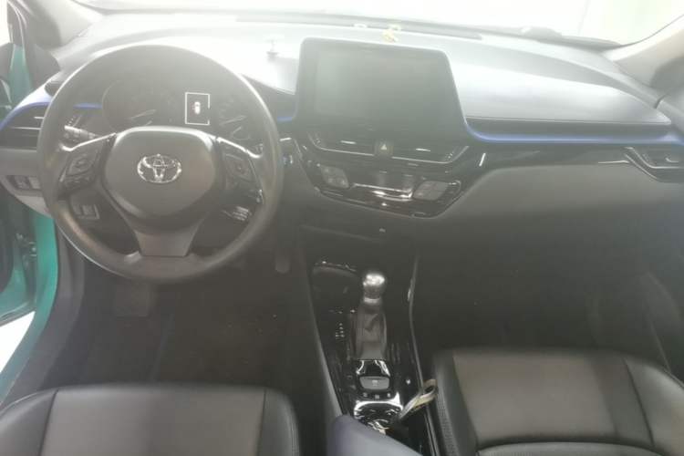 Used Toyota C-HR 2020 2.0L Leading Edition Center Console