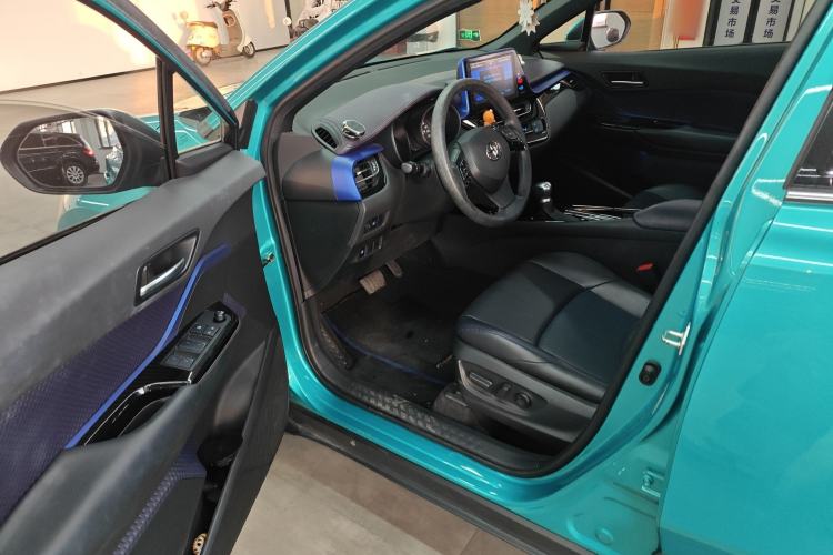 Used Toyota C-HR 2020 2.0L Leading Edition Driver Seat