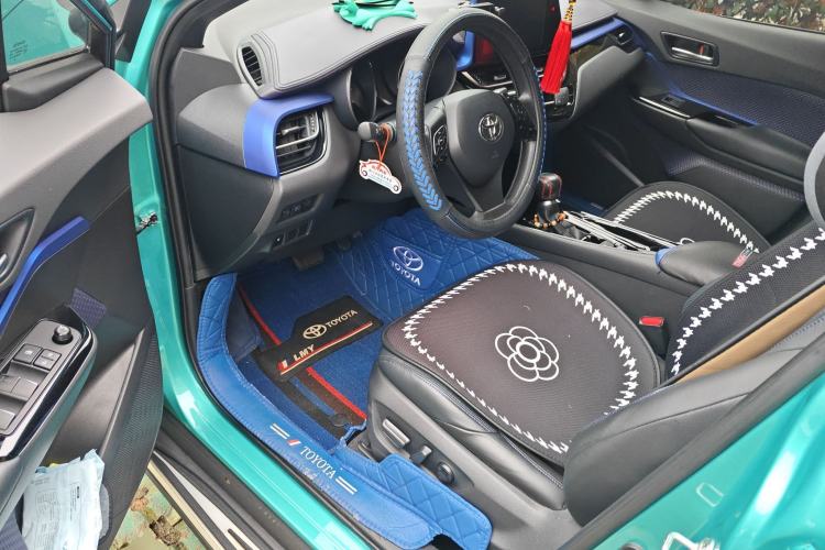 Used Toyota C-HR 2020 2.0L Leading Edition Driver Seat