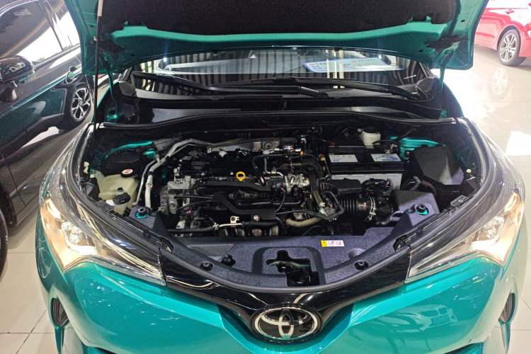 Used Toyota C-HR 2020 2.0L Leading Edition Engine Bay