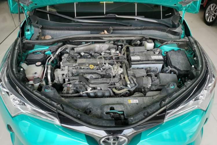 Used Toyota C-HR 2020 2.0L Leading Edition Engine Bay