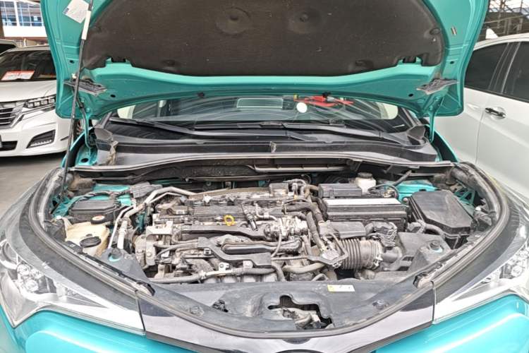 Used Toyota C-HR 2020 2.0L Leading Edition Engine Bay