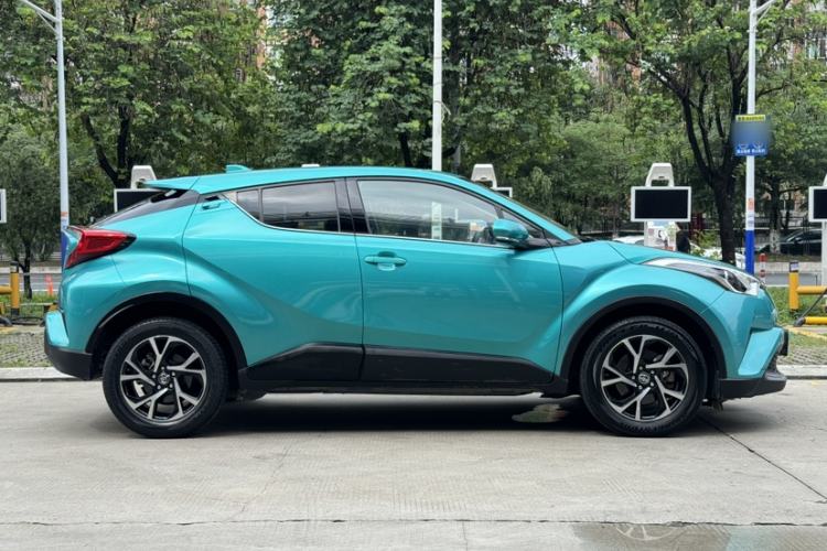 Used Toyota C-HR 2020 2.0L Leading Edition Exterior 3