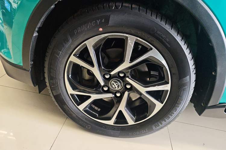 Used Toyota C-HR 2020 2.0L Leading Edition Exterior 4