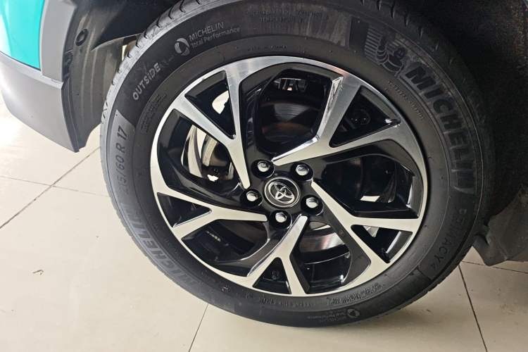 Used Toyota C-HR 2020 2.0L Leading Edition Exterior 5