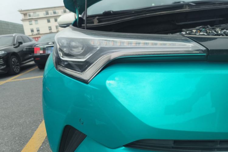 Used Toyota C-HR 2020 2.0L Luxury Edition Exterior 6