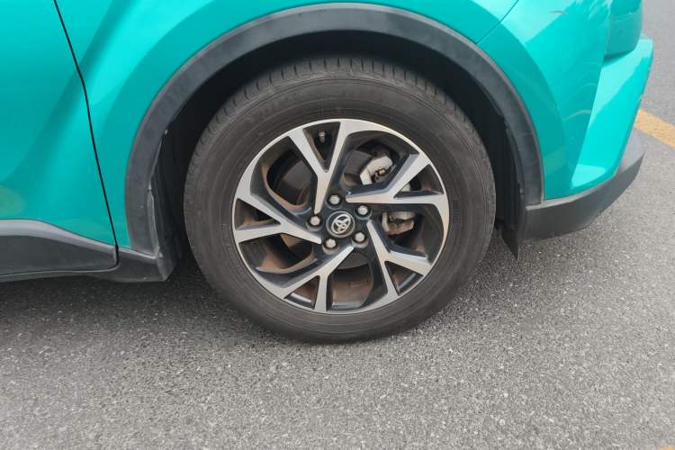 Used Toyota C-HR 2020 2.0L Luxury Edition Exterior 7
