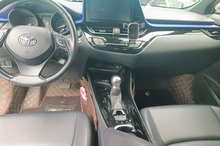 Used Toyota C-HR 2020 2.0L Luxury Edition Gear Lever