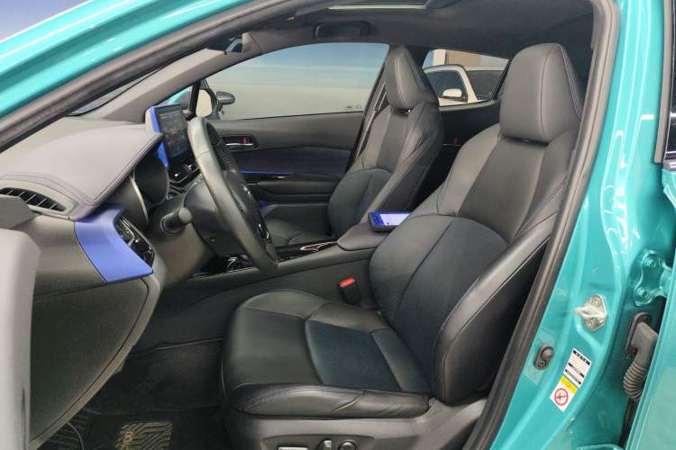 Used Toyota C-HR 2020 2.0L Luxury Edition Left Front Seat
