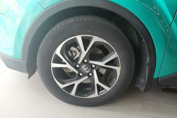 Used Toyota C-HR 2020 2.0L Leading Edition Left Front Wheel Hub