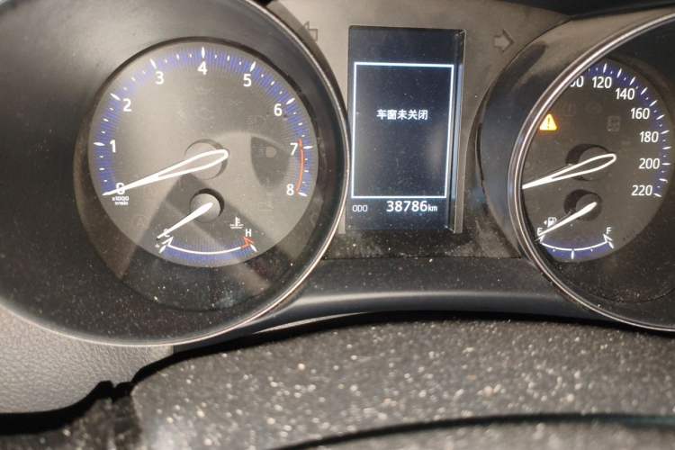 Used Toyota C-HR 2020 2.0L Comfort Edition Odometer Close Up