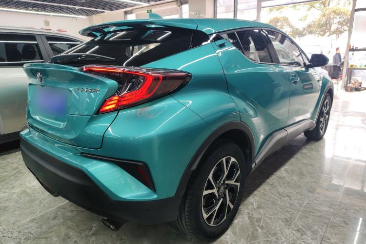 Used Toyota C-HR 2020 2.0L Luxury Edition Rear Right 45 Deg