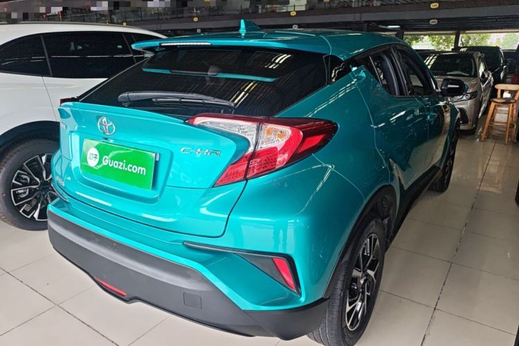 Used Toyota C-HR 2020 2.0L Leading Edition Rear Right 45 Deg