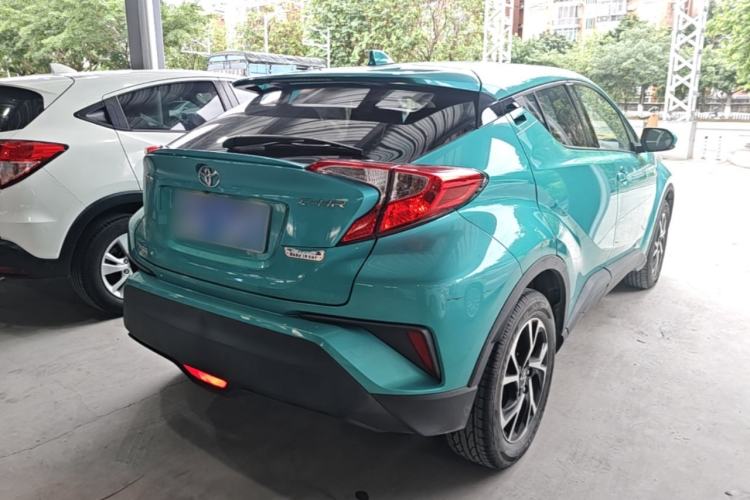 Used Toyota C-HR 2020 2.0L Leading Edition Rear Right 45 Deg