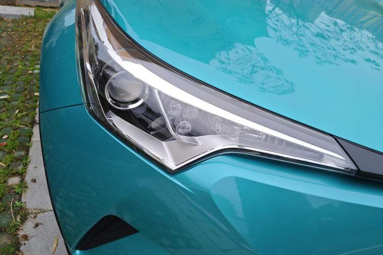 Used Toyota C-HR 2020 2.0L Leading Edition Right Front Headlight