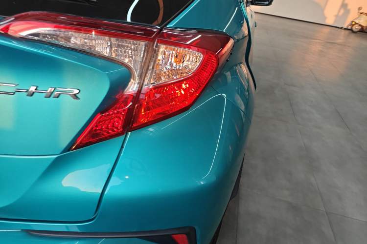 Used Toyota C-HR 2020 2.0L Leading Edition Right Rear Taillight