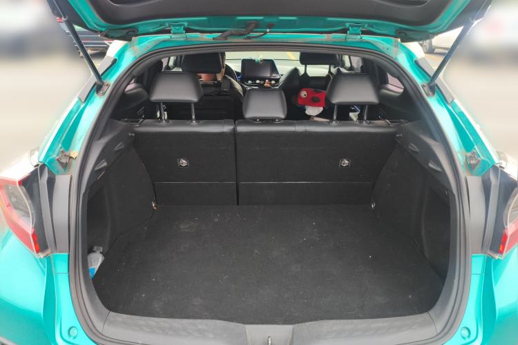 Used Toyota C-HR 2020 2.0L Luxury Edition Trunk