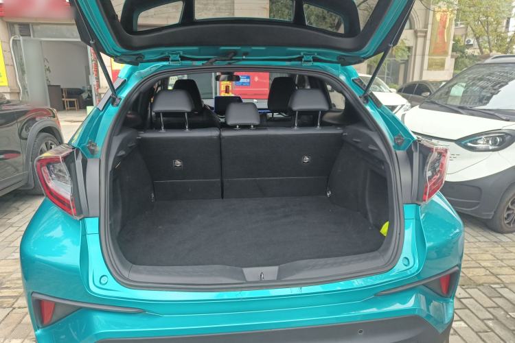Used Toyota C-HR 2020 2.0L Luxury Edition Trunk