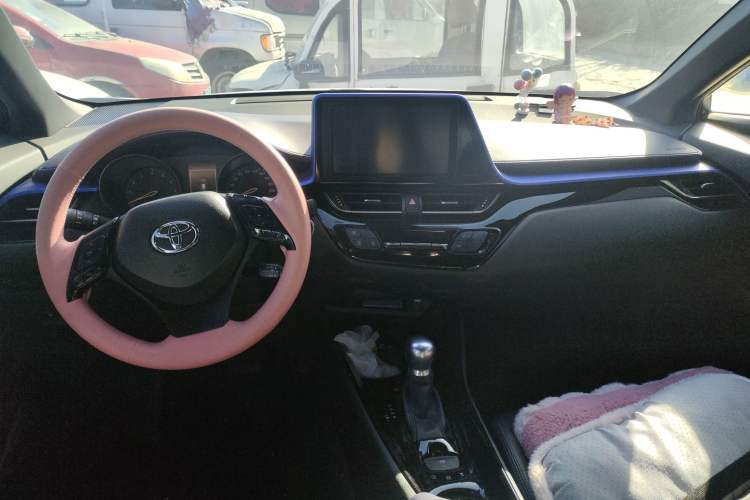 Used Toyota C-HR 2020 2.0L Leading Edition Center Console