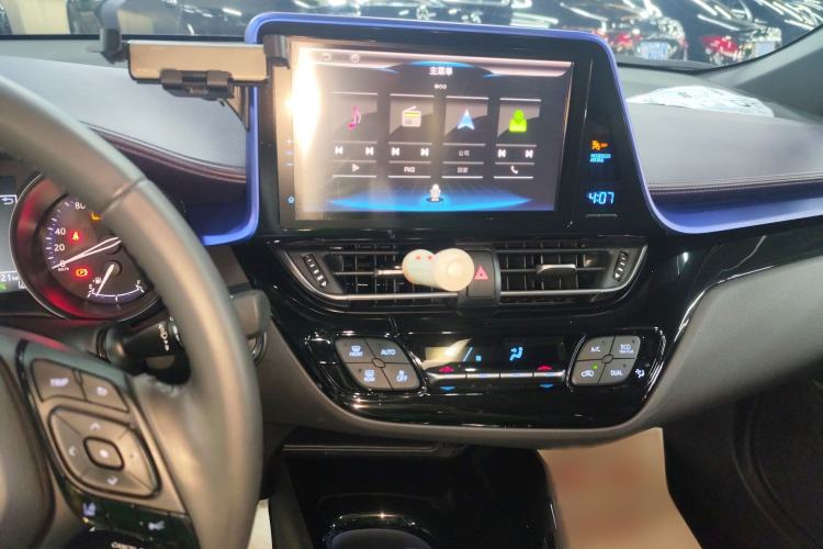 Used Toyota C-HR 2020 2.0L Luxury Edition Audio And AC Panel