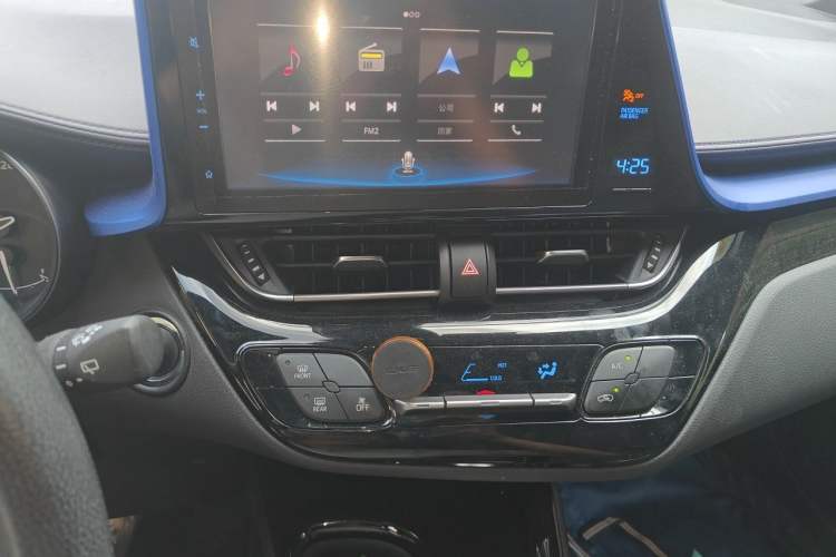 Used Toyota C-HR 2020 2.0L Leading Edition Audio And AC Panel