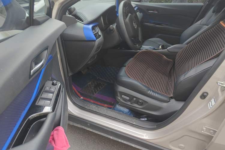 Used Toyota C-HR 2020 2.0L Leading Edition Driver Seat