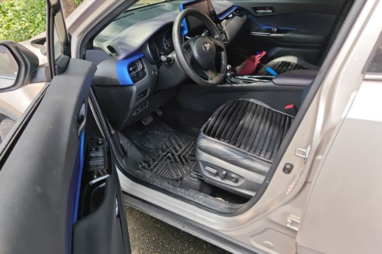 Used Toyota C-HR 2020 2.0L Leading Edition Driver Seat