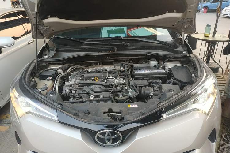 Used Toyota C-HR 2020 2.0L Leading Edition Engine Bay