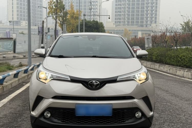 Used Toyota C-HR 2020 2.0L Leading Edition Exterior 1