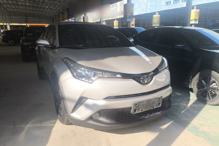 Used Toyota C-HR 2020 2.0L Leading Edition Exterior 2
